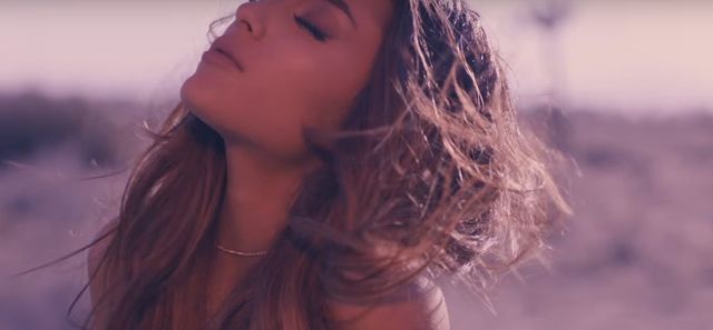 Musicie usłyszeć nową piosenkę Ariany Grande, Into You!