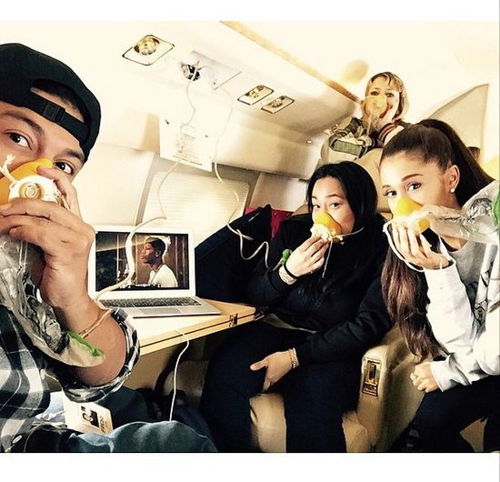 Ariana Grande przeżyła w samolocie chwile grozy!