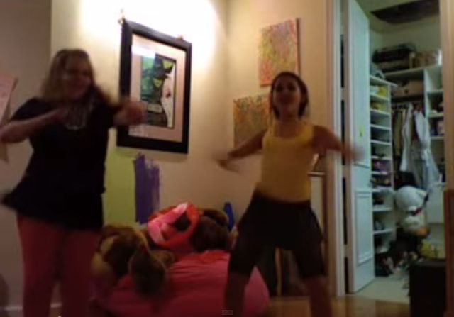 Młodziutka Ariana Grande udaje Christinę Aguilerę (VIDEO)