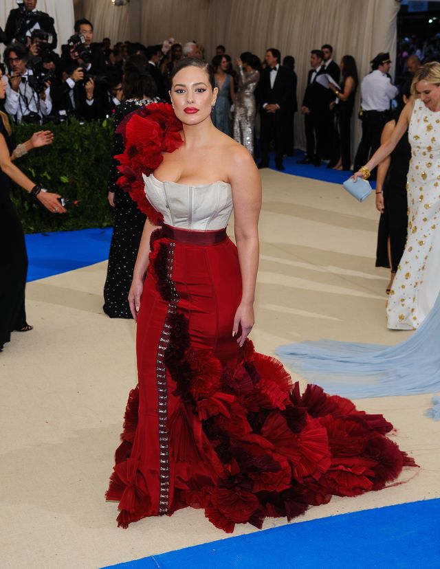 Ma rozstępy i cellulit, a pojawiła się ze skrzydełkami Aniołka Victoria's Secret