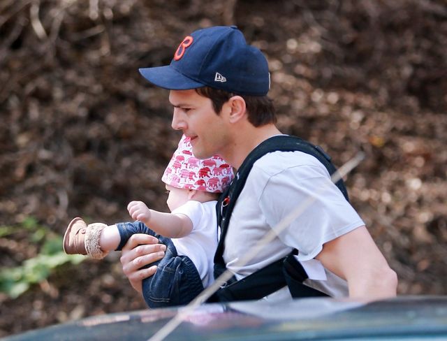 Ashton Kutcher - tatuś idealny? (FOTO) Ashton Kutcher - tatuś idealny? (FOTO)