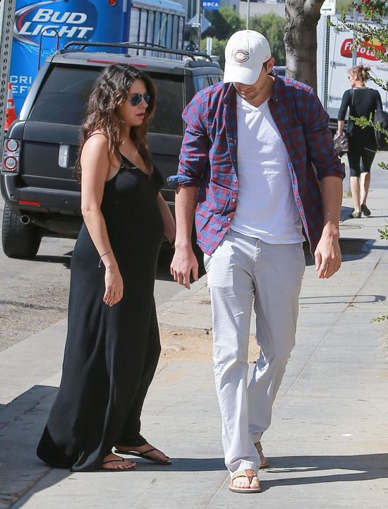 Ashton Kutcher tłumaczy, dlaczego nie zatrudni niani