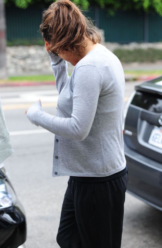 Mila Kunis bardzo chciała uniknąć paparazzi (FOTO)