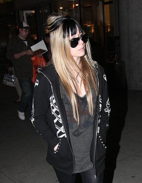 Nowa fryzura Avril Lavigne (FOTO)