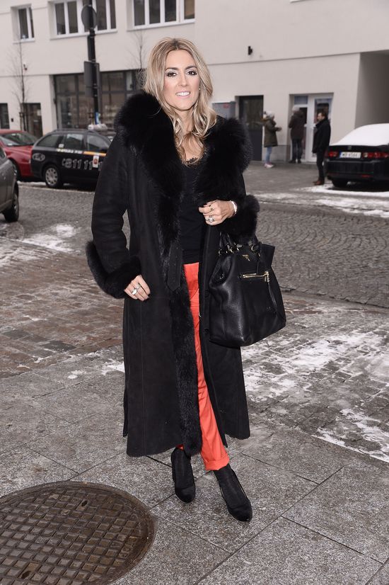 Celebrytki szukają butów na wiosnę (FOTO)