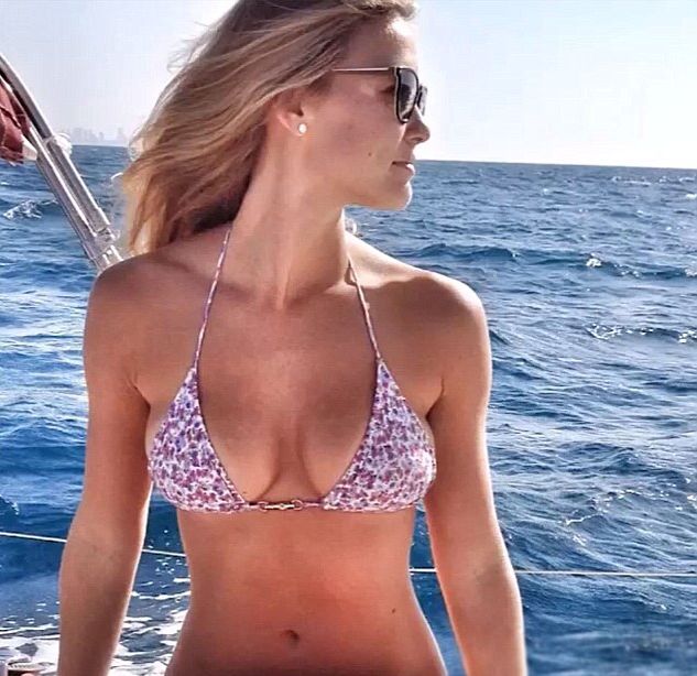 Bar Refaeli przygotowała gorąca niespodziankę (VIDEO)