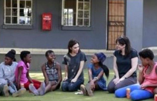 Victoria Beckham na misji (FOTO)