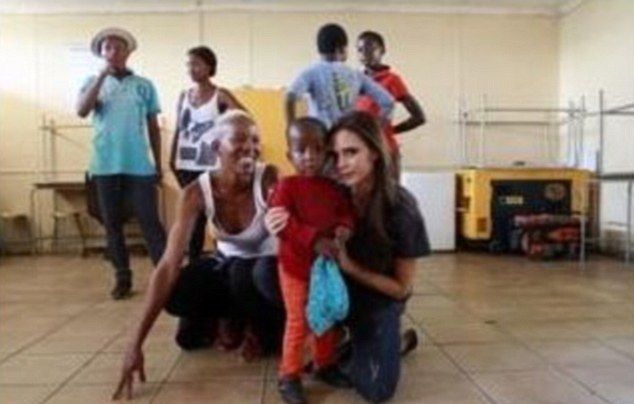 Victoria Beckham na misji (FOTO)