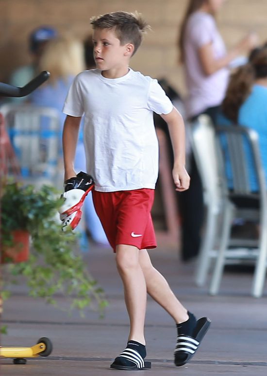 Beckhamowie i Ramsey'owie na wspólnym wypadzie (FOTO) Beckhamowie i Ramsey'owie na wspólnym wypadzie (FOTO)