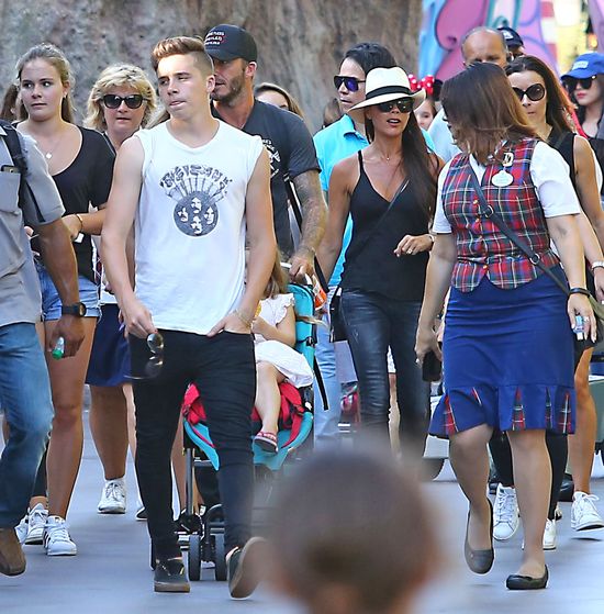 W dobie rozwodów miło popatrzeć na rodzinę Beckhamów (FOTO)