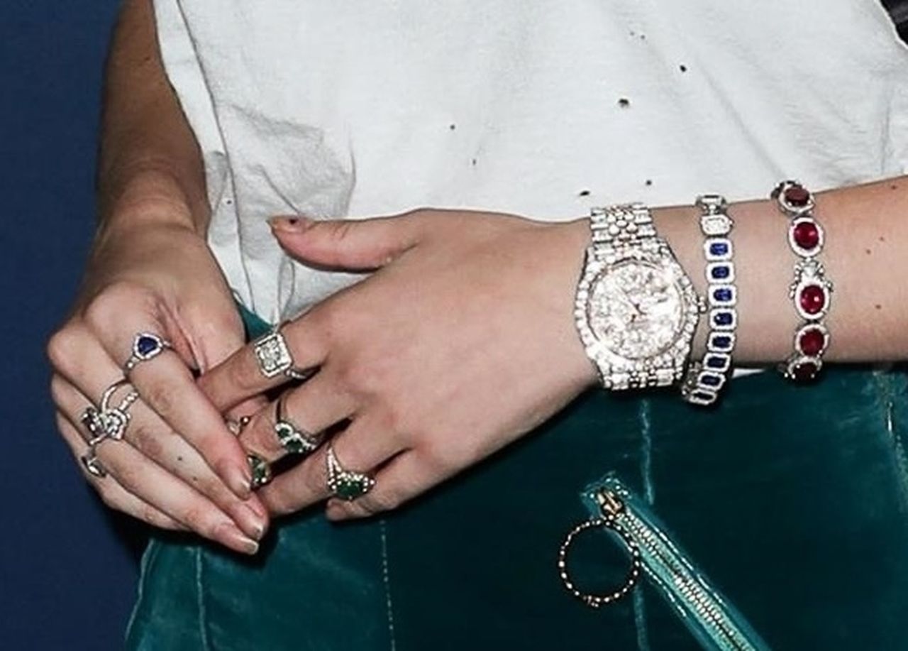 Nieogolone pachy i brudne paznokcie (ZDJĘCIA) Nieogolone pachy i brudne paznokcie (ZDJĘCIA)