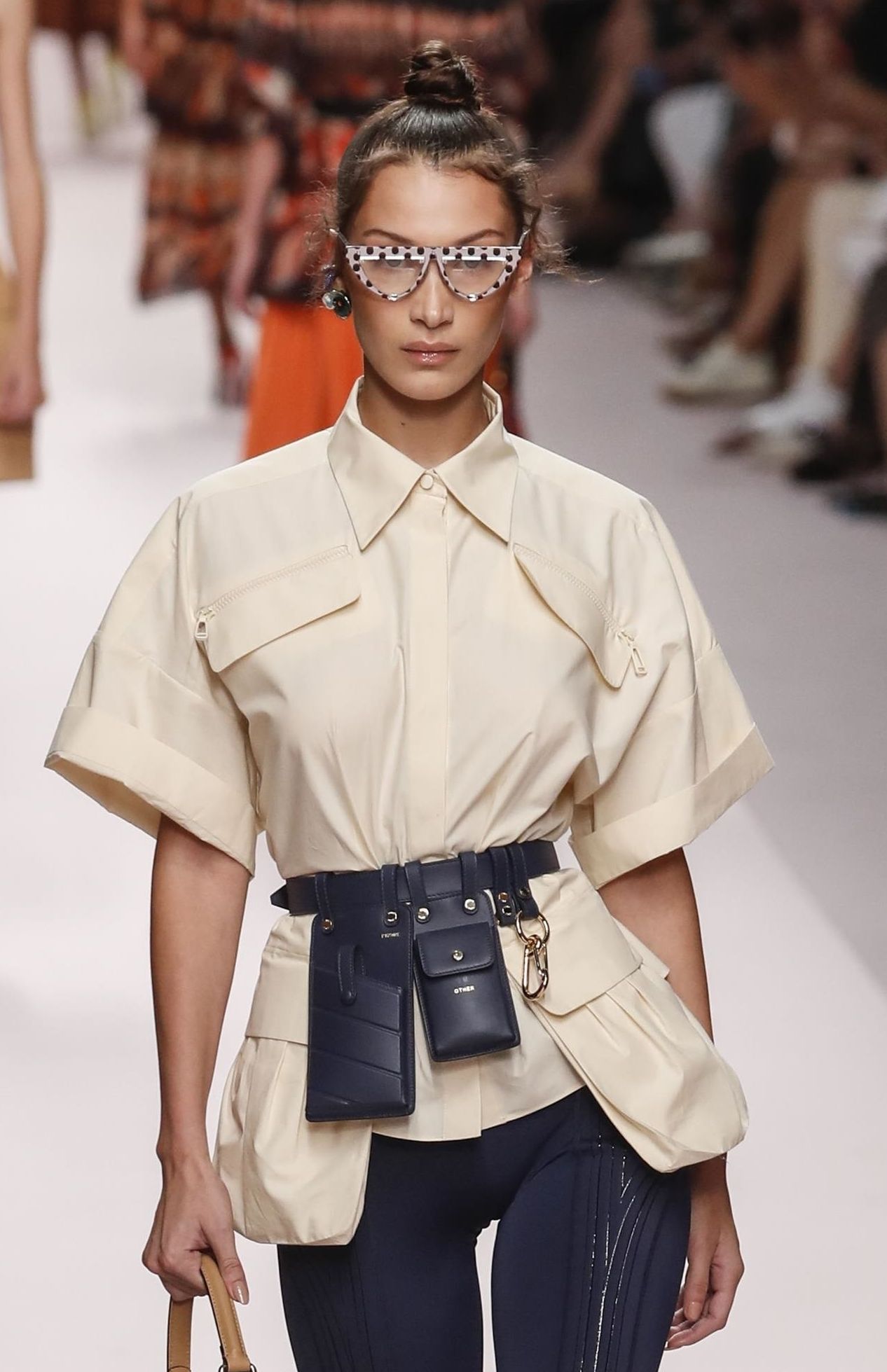 Wiemy, co je Bella Hadid, by mieć świetną figurę 