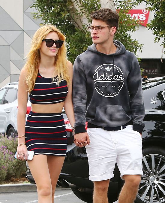 Zakochana Bella Thorne na ustawce z chłopakiem (FOTO) Zakochana Bella Thorne na ustawce z chłopakiem (FOTO)