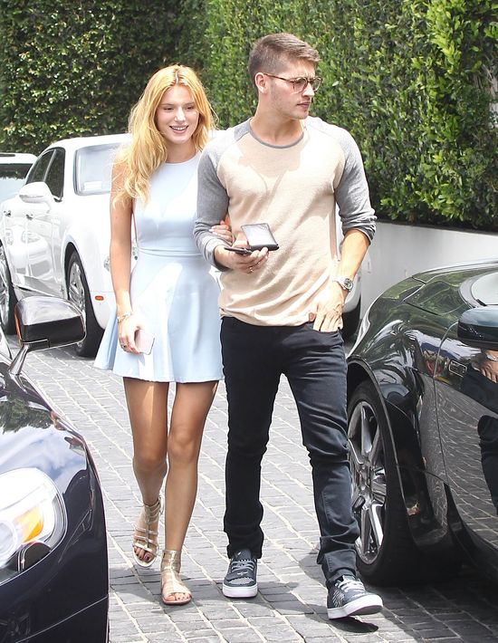 To nie plotki. Bella Thorne naprawdę z nim jest (FOTO)