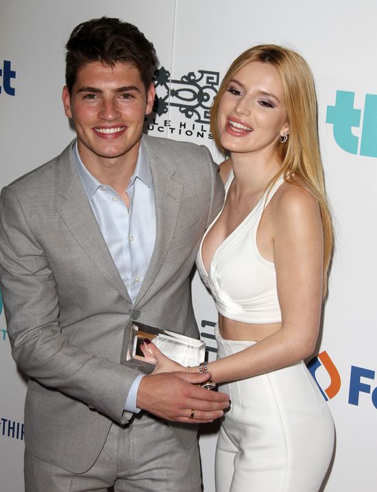 Bella Thorne z nowym chłopakiem na imprezie (FOTO)