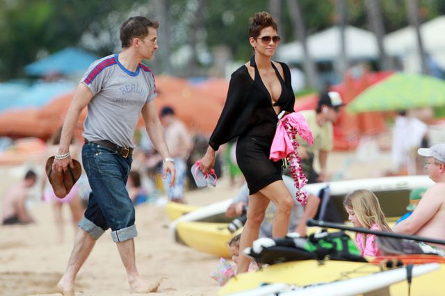 Helle Berry: gorąca mama na plaży