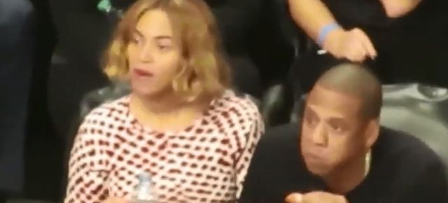 Beyonce wygląda na porządnie upaloną (VIDEO)
