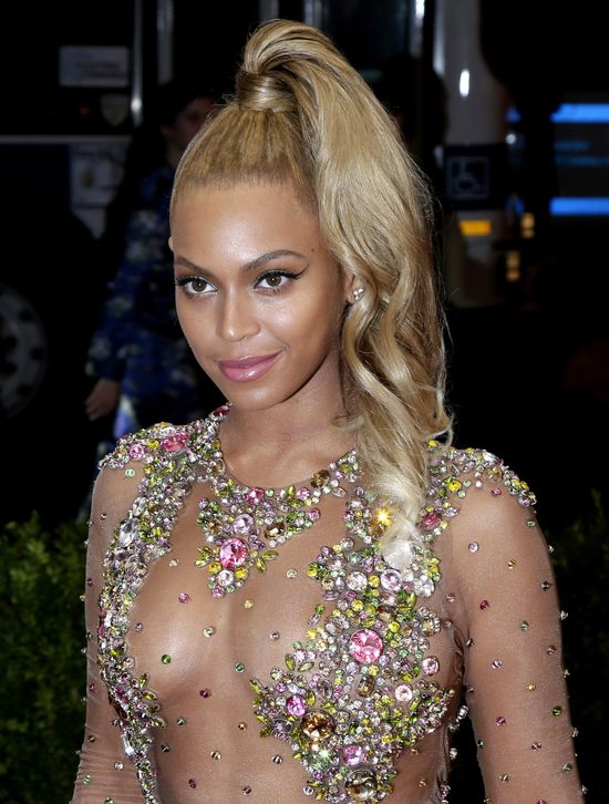 Miał do wyboru Taylor i Beyonce. Kogo wybrał Calvin?