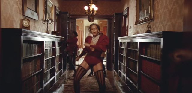 Reżyser LWYMMD o tym, jak Beyonce kopiuje Taylor Swift Reżyser LWYMMD o tym, jak Beyonce kopiuje Taylor Swift