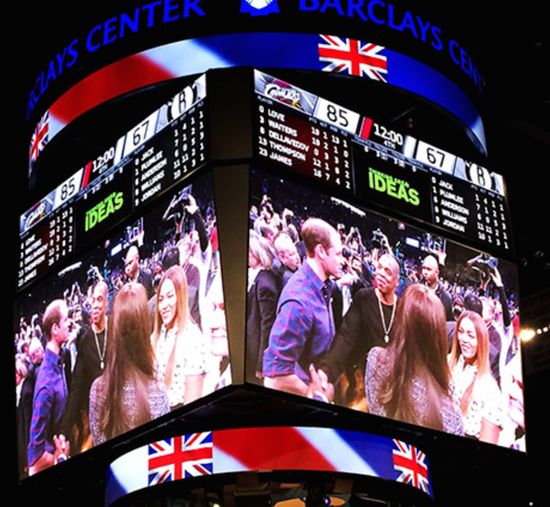 Beyonce przeżywa spotkanie z księżną Kate (FOTO) Beyonce przeżywa spotkanie z księżną Kate (FOTO)