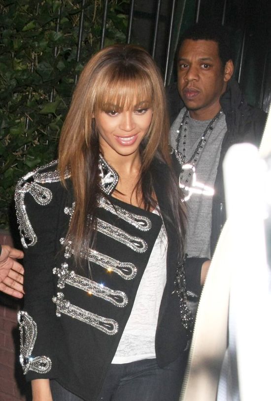 Rihanna i Beyonce zrobiły szopkę na imprezie Jaya Z