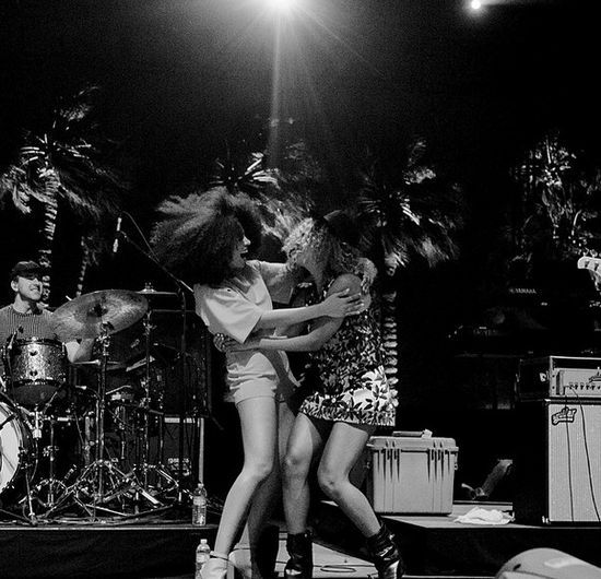 Beyonce nieproszona wdarła się na scenę! (FOTO)