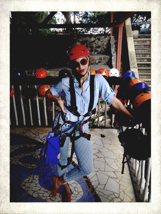 Beyonce chwali się figurą... na drzewie (FOTO) Beyonce chwali się figurą... na drzewie (FOTO)