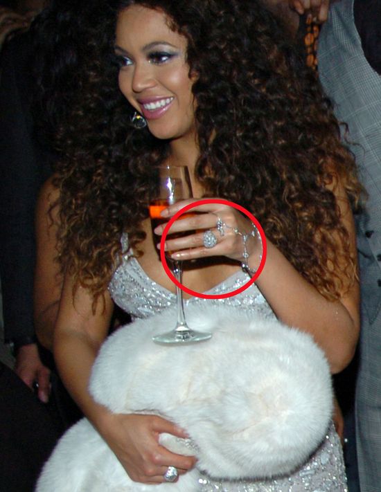 Beyonce pokazała zdjęcia ze ślubu! Po 6 latach! (FOTO)