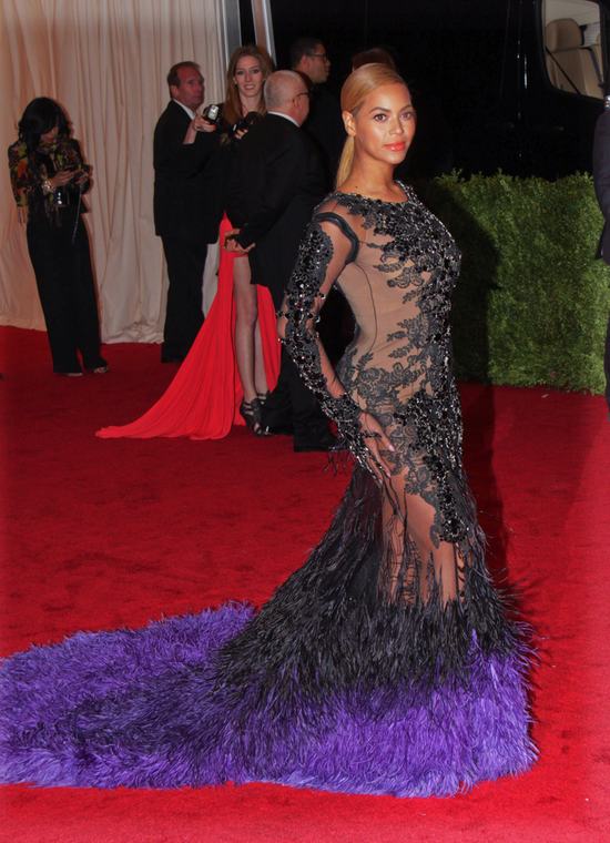 Wyciekła okładka Vogue z Beyonce (FOTO)