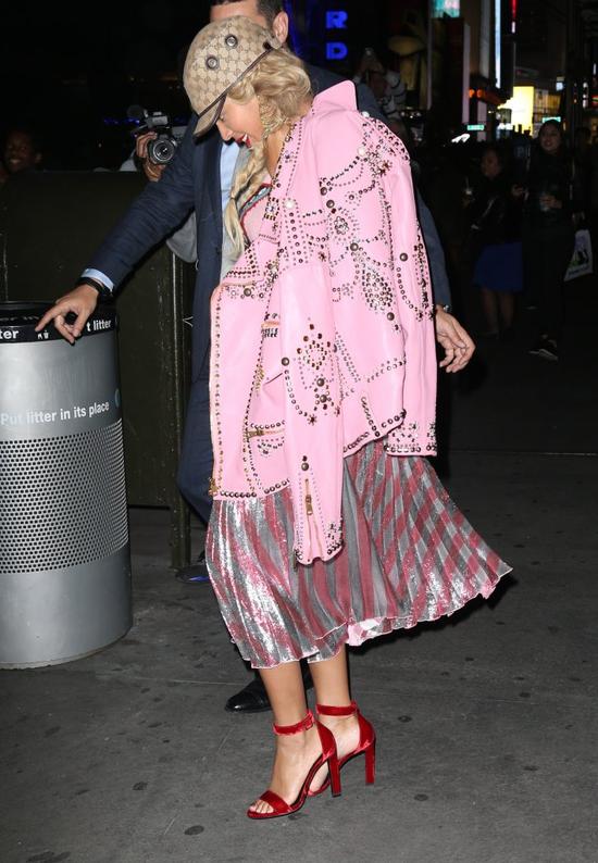 Beyonce jak kiczowata LALKA BARBIE (FOTO) Beyonce jak kiczowata LALKA BARBIE (FOTO)