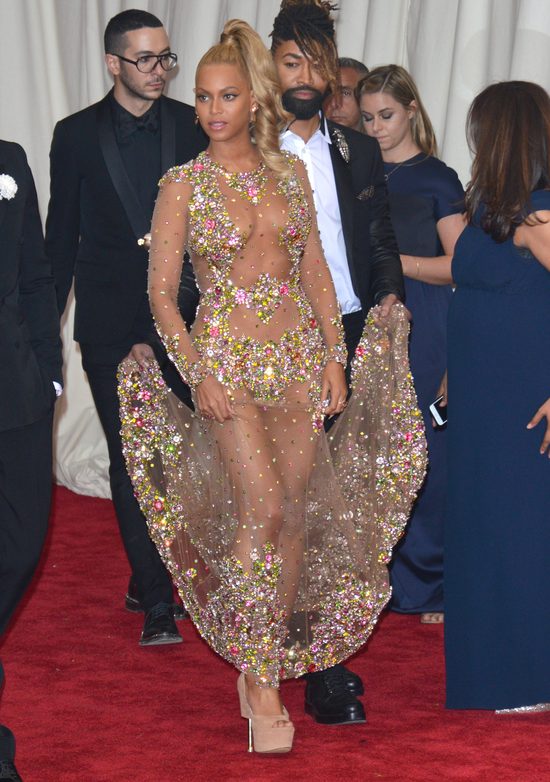 Na tym zdjęciu córka Beyonce wygląda okropnie! (Instagram)