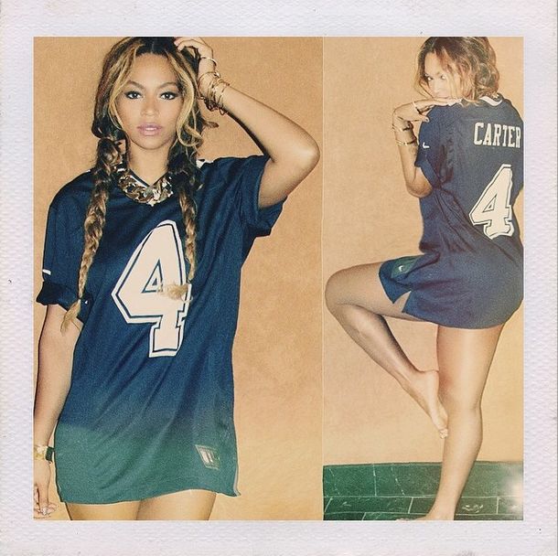 Beyonce pozuje na Instagramie BEZ spodni (FOTO)