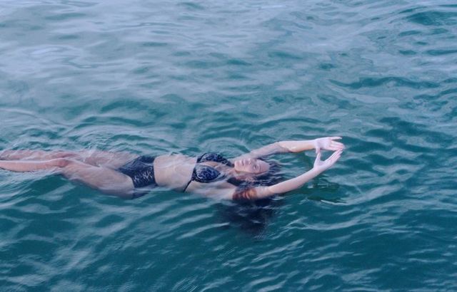 Co powiecie na Beyonce w bikini i bez makijażu (FOTO)