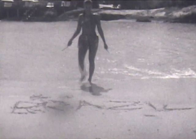 Beyonce w bikini w gorących piaskach Brazylii (VIDEO)