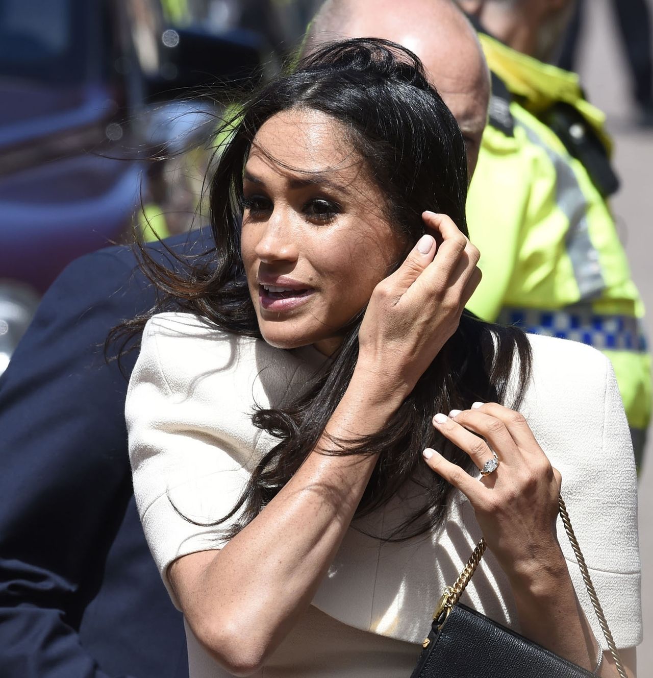 Księżna Meghan cierpi, bo nie może okazywać mężowi uczuć 