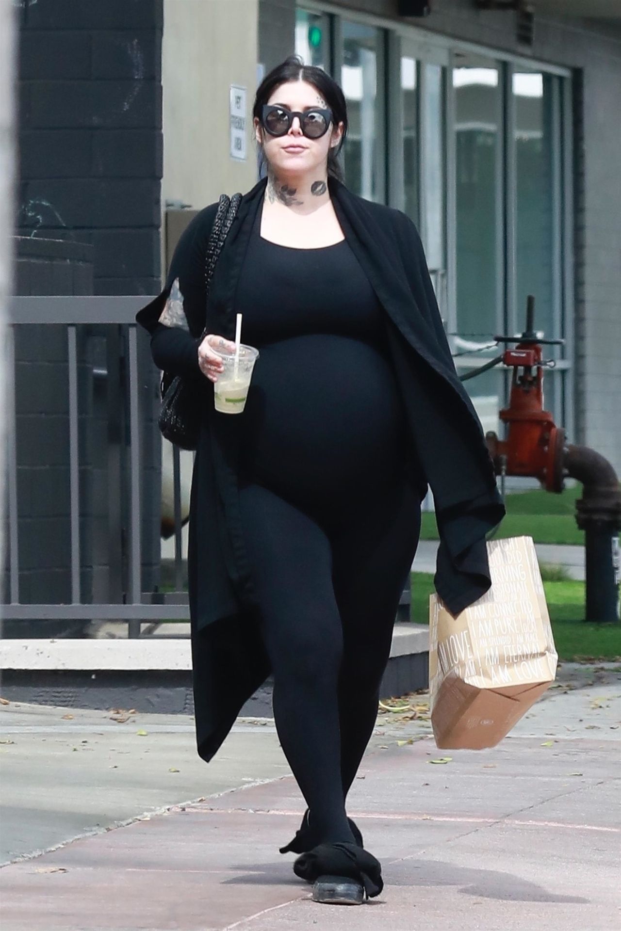 Kat von D sporo przytyła w ciąży (ZDJĘCIA) Kat von D sporo przytyła w ciąży (ZDJĘCIA)