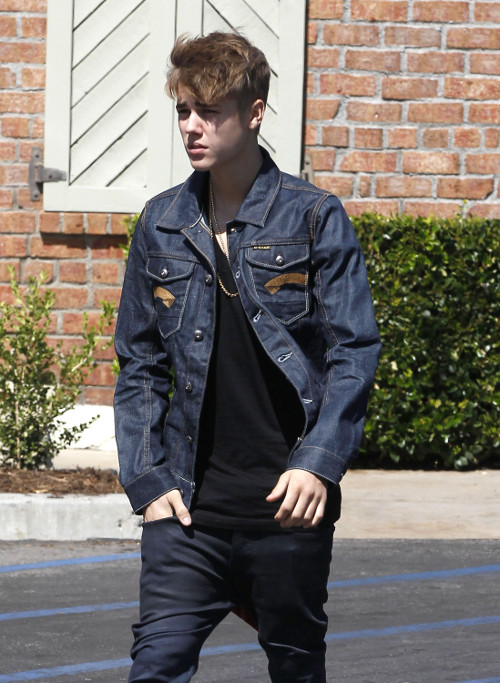 Selena Gomez nie może wytrzymać z Justinem Bieberem Selena Gomez nie może wytrzymać z Justinem Bieberem