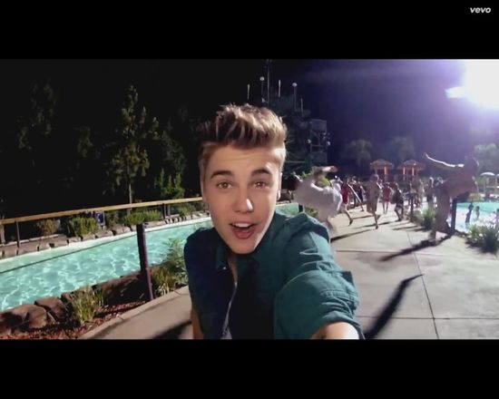 Dawid Kwiatkowski skopiował od Biebera pomysł na klip? VIDEO