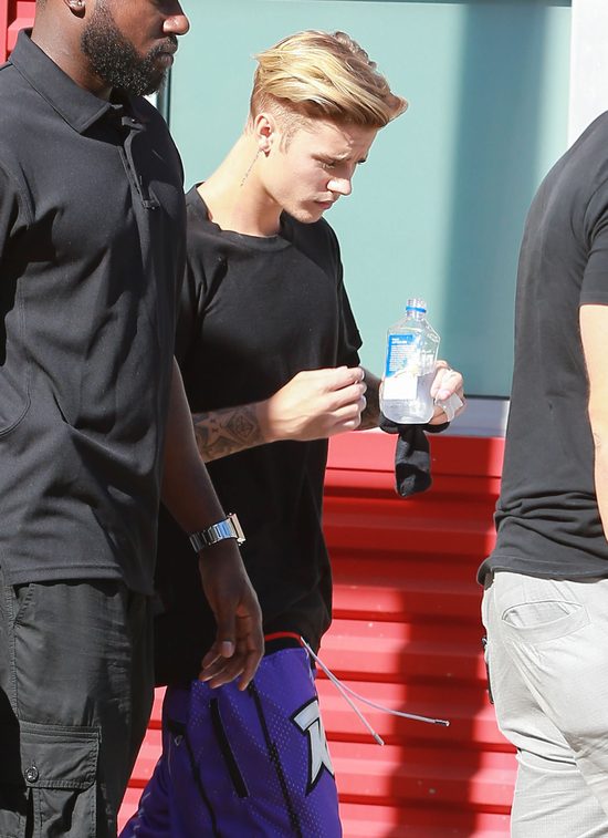 Justin Bieber zrobił DOKŁADNIE TO SAMO co syn Steczkowskiej Justin Bieber zrobił DOKŁADNIE TO SAMO co syn Steczkowskiej