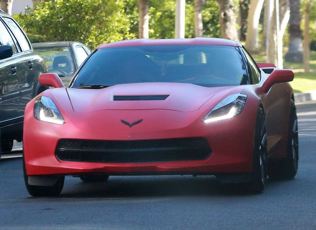 Wkurzył się, więc poszedł do salonu i kupił sobie... Wkurzył się, więc poszedł do salonu i kupił sobie...