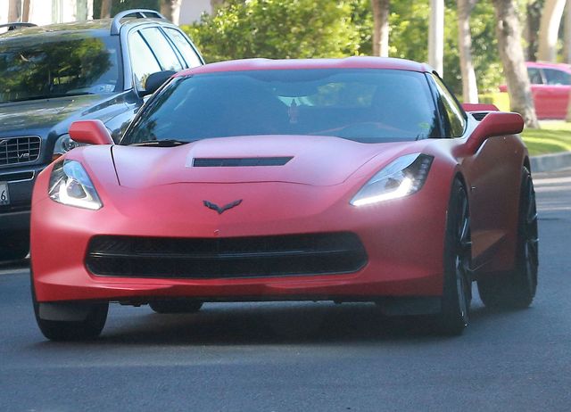 Wkurzył się, więc poszedł do salonu i kupił sobie... Wkurzył się, więc poszedł do salonu i kupił sobie...