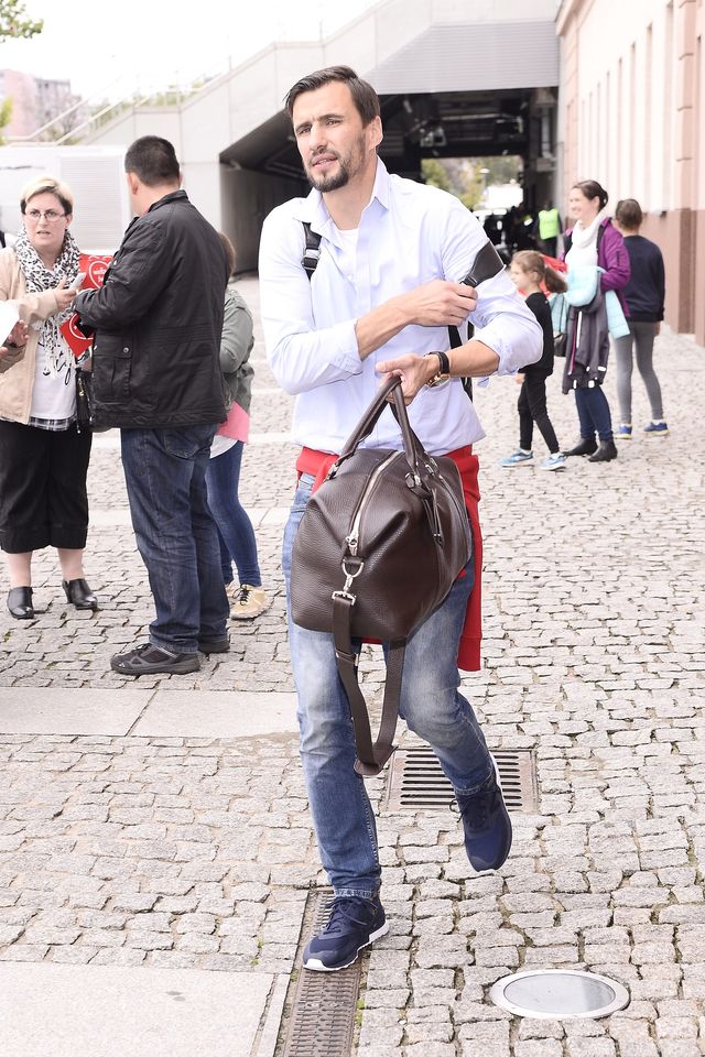 Jarosław Bieniuk nie przyszedł na promocję książki o Ani Przybylskiej Jarosław Bieniuk nie przyszedł na promocję książki o Ani Przybylskiej