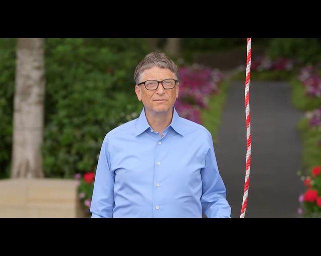 Splash Billa Gates'a nie mógł być BANALNY [VIDEO]