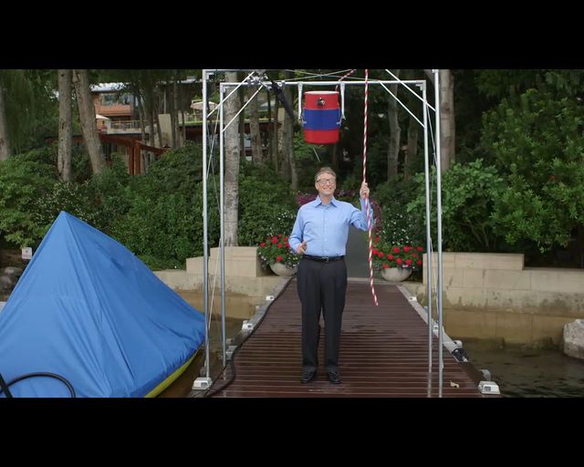 Splash Billa Gates'a nie mógł być BANALNY [VIDEO]