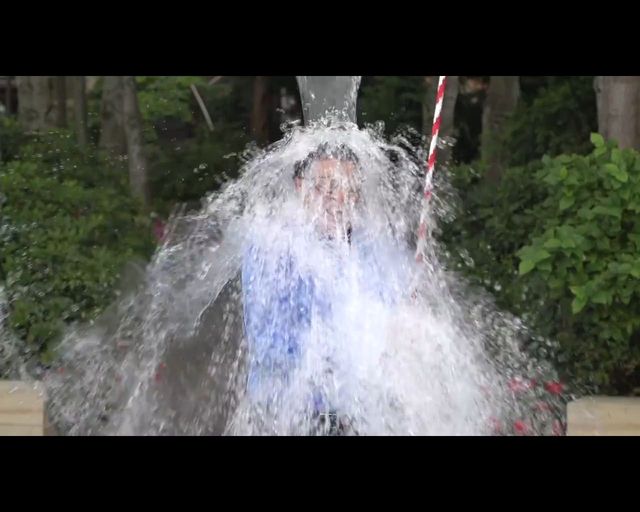 Splash Billa Gates'a nie mógł być BANALNY [VIDEO]