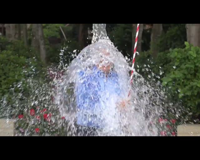 Splash Billa Gates'a nie mógł być BANALNY [VIDEO]