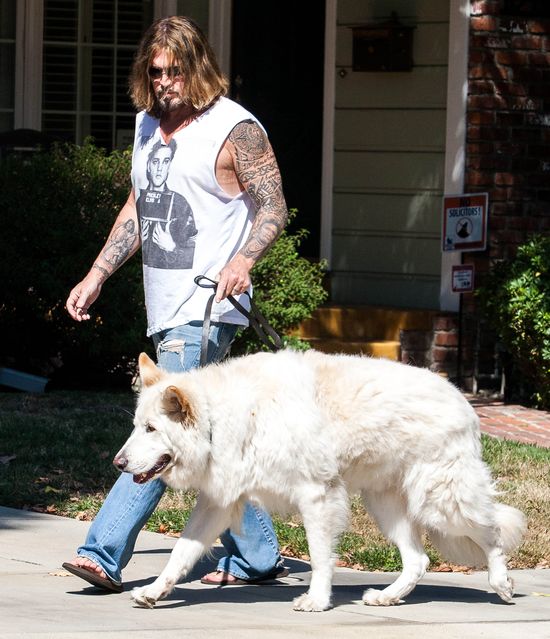 Wiadomo, po kim Miley Cyrus odziedziczyła miłość do zwierząt Wiadomo, po kim Miley Cyrus odziedziczyła miłość do zwierząt