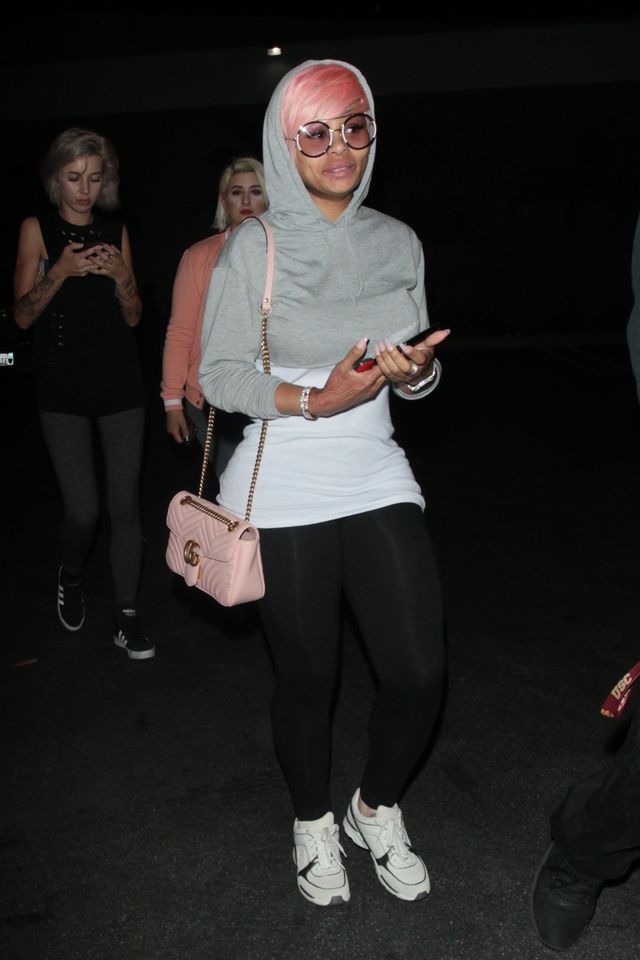 Wąska talia Blac Chyny dowodem na jej kolejne operacje plastyczne?