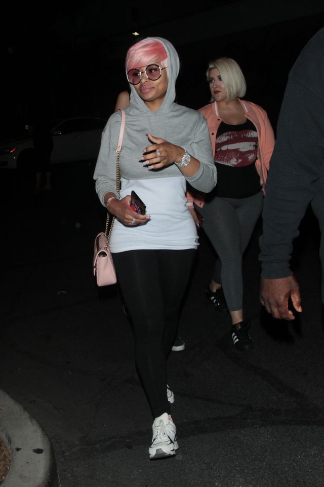 Wąska talia Blac Chyny dowodem na jej kolejne operacje plastyczne?