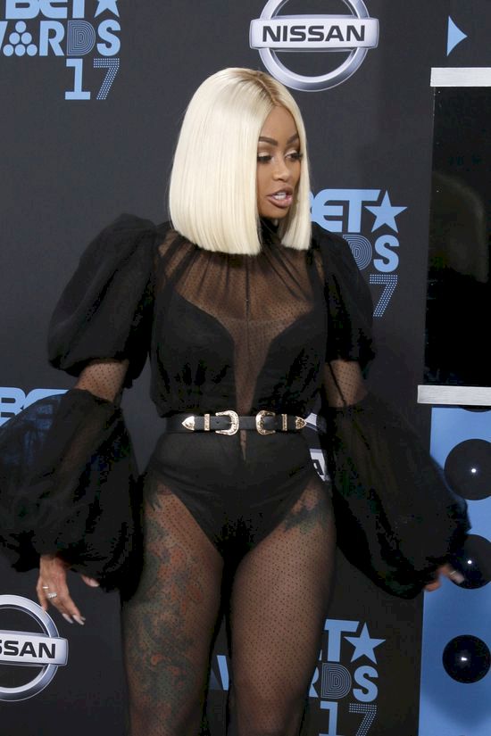 Blac Chyna pokazała nowego chłopaka i od razu wywołała SKANDAL (VIDEO) Blac Chyna pokazała nowego chłopaka i od razu wywołała SKANDAL (VIDEO)